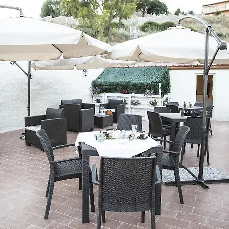 Oda ve Kahvaltı La Terrazza Del Borgo Agrigento